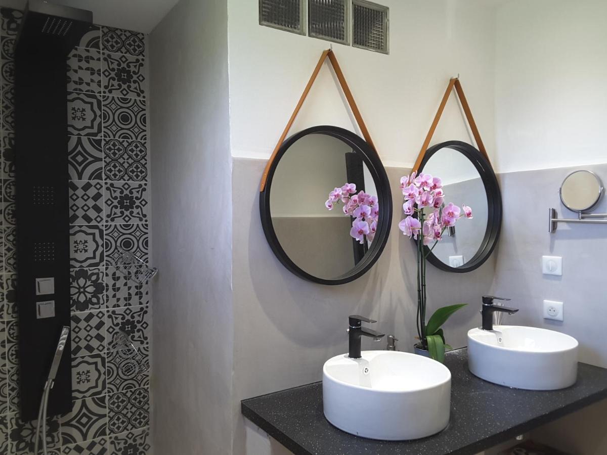 Philoxenia Bed & Breakfast Pourrieres Ngoại thất bức ảnh
